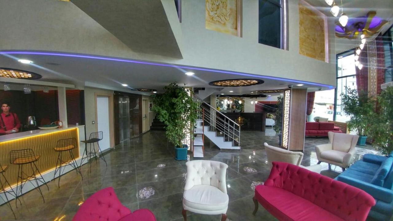 Crystall Hotel 凡城 外观 照片