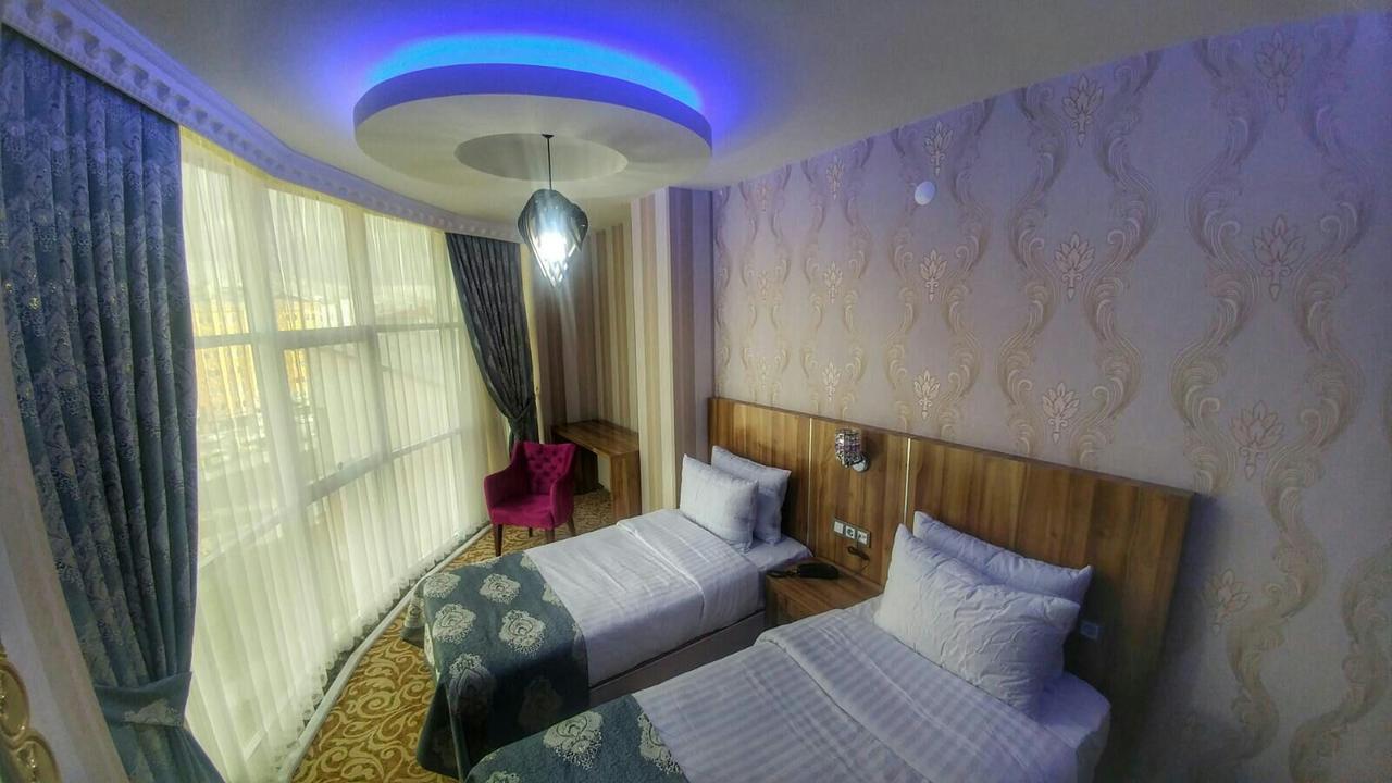 Crystall Hotel 凡城 外观 照片