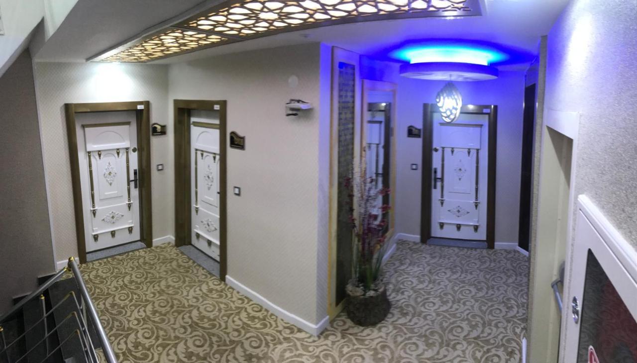 Crystall Hotel 凡城 外观 照片
