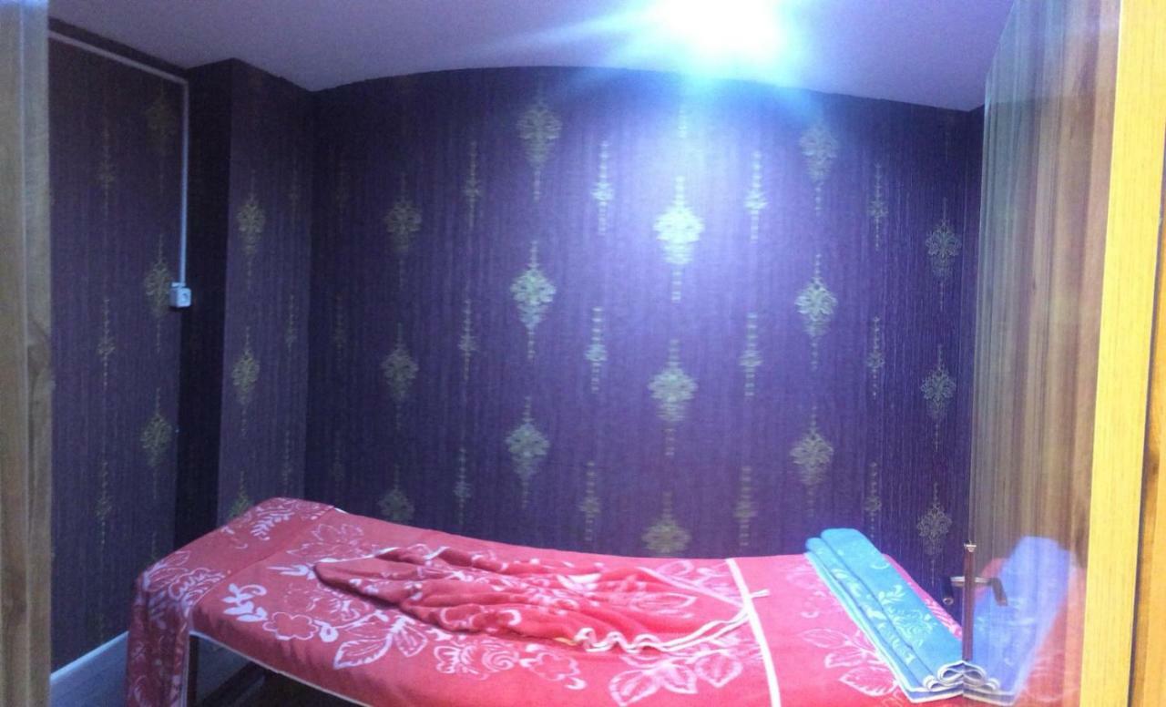 Crystall Hotel 凡城 外观 照片